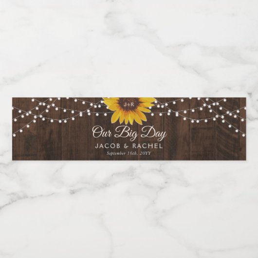 Rustieke Zonnebloem String Lights Onze Grote Dag B Waterfles Etiket (Enkel label)
