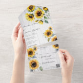 Rustieke zonnebloemen op hout QR Code All In One Uitnodiging (Afscheurbaar)