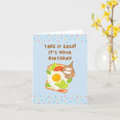 Rustig aan, het is je verjaardag Sunny-Side Up Egg Kaart (Gele Bloem)