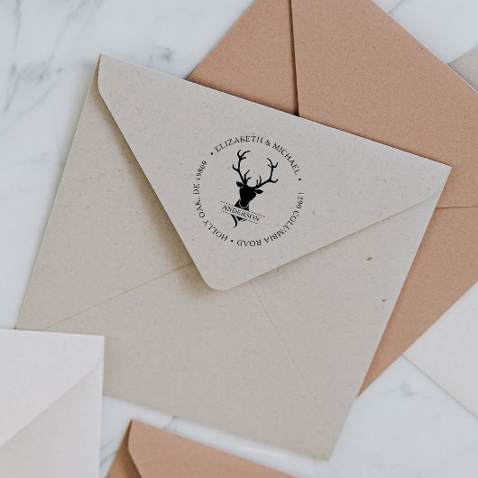 Rustig hertengewei met monogram 	rubberstempel
