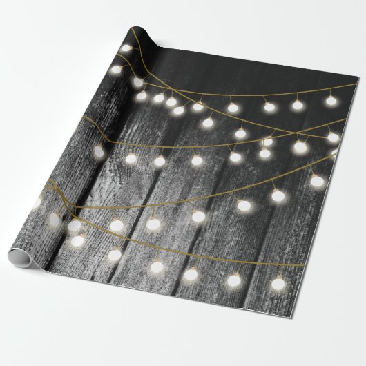 Rustige Barn Black Wood Gold String Lights Cadeaupapier (Uitgerold)