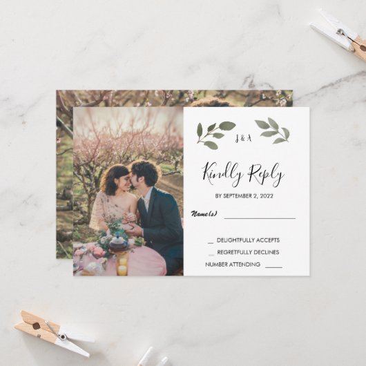 Rustige botanische monogrammen foto Wedding RSVP Kaart (Voorkant / Achterkant in situ)