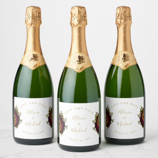 Rustige floral elegant script bruiloft save date sparkling wijnetiket (Flessen)