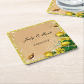 Rustige houten gele vlinderbruiloft vierkante kartonnen onderzetter (Schuin)