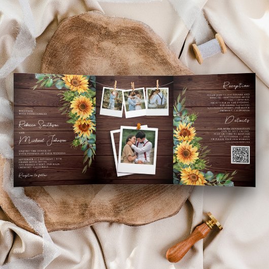 Rustige houtzonnebloemen Eucalyptus QR Code Wedden Drieluik Uitnodiging