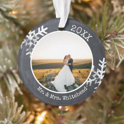 Rustige Pas getrouwd van Chalkboard Snowflake 1 ke Ornament (Boom)