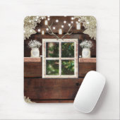 Rustige schoorsteenkool die uitkijkt naar de pijnb muismat (Met muis)