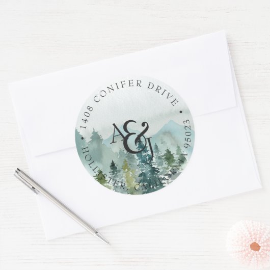 Rustige Waterverf Pines Monogram Weddenschap Ronde Sticker (Envelop)