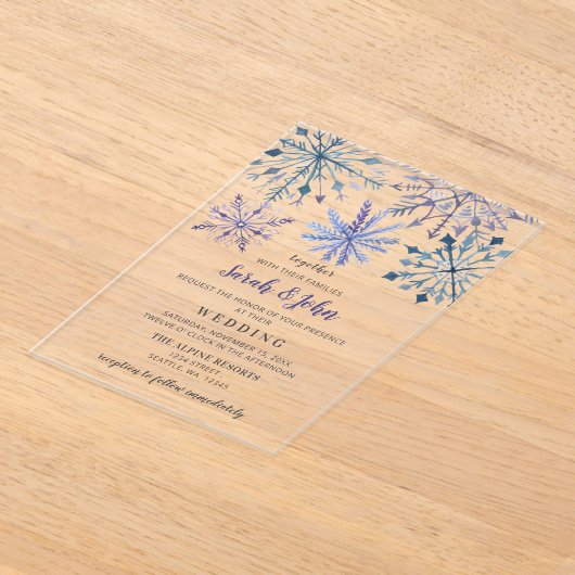 Rustige Waterverf Snowflakes Blue Winter Wedding Acryl Uitnodigingen (Laagn)
