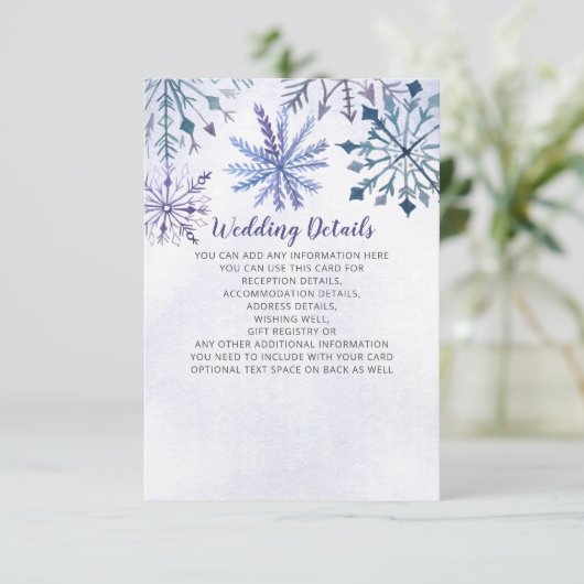 Rustige Waterverf Snowflakes Blue Winter Wedding Informatiekaartje (Staand voorkant)