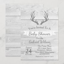 Rustige Witte Barn Gray Wood Antlers