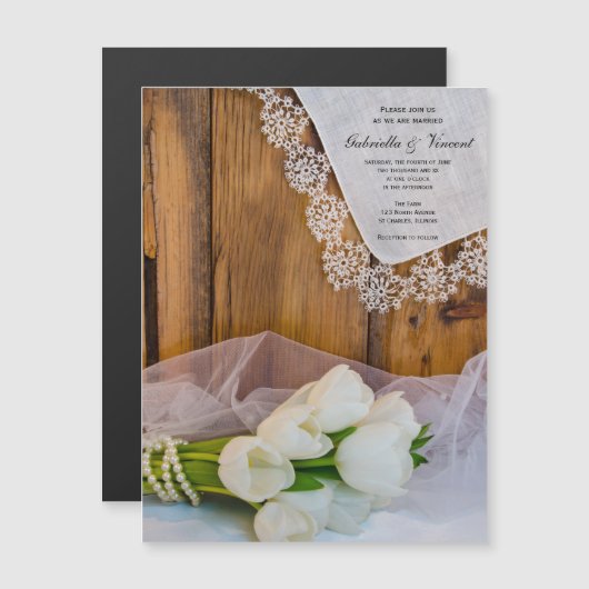 Rustige witte Tulps Land Barn Weddenschap Magnetische Uitnodiging (Voorkant / Achterkant)