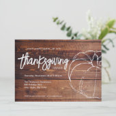 Rustige Wood Witte pompoen Thanksgiving Dinner Kaart (Staand voorkant)