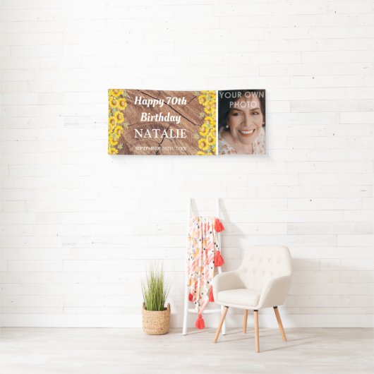 Rustige zonnoppen en houtextuur op zaterdag spandoek (Insitu)