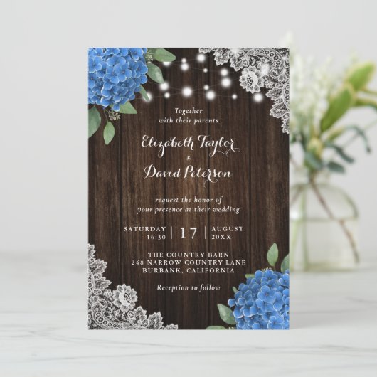 Rustique Blue Hydrangea Invitations de mariage (Debout devant)