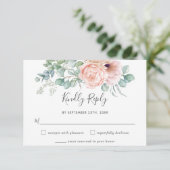 Rustique Blush Floral Greenery Wedding Carte RSVP (Debout devant)