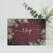 Rustique Bourgogne Silver Winter Wood Wedding RSVP (Debout devant)