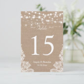 Rustique Burlap String Lights Lace Numéro de table (Debout devant)