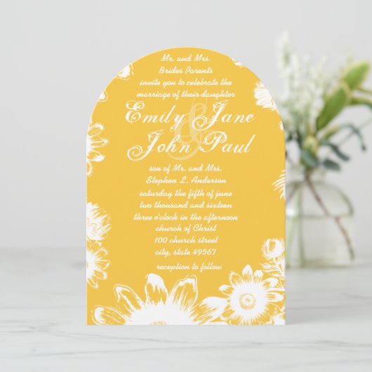 Rustique Pays Jaune Floral Wedding Invitations (Debout devant)
