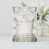 Rustisch land Faux Lace Barn Wood Wedding RSVP Kaartje (Staand voorkant)