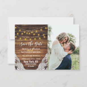 Rustisch landingstranche met lights Wood Lace Save The Date