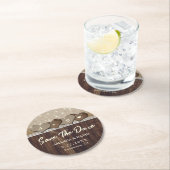 Rustisch landschap met houten bruiloft sparen de d ronde kartonnen onderzetter (Insitu)