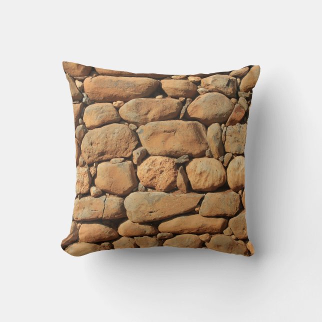 Rusty Bown Stone Pillow Kussen (Voorkant)