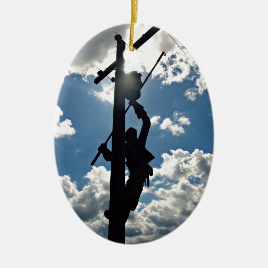 Rusty the Lineman Ornament (Voorkant)