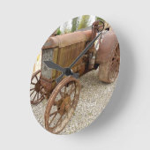 Rusty  tractor ronde klok (Hoek)