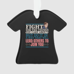 Ruth Bader Ginsburg amène les autres à se joindre 