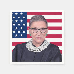Ruth Bader Ginsburg met de vlag van de VS Servet