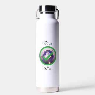 S2 Jayvik Love wint Waterfles