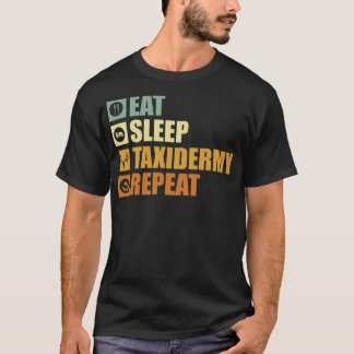 S2 Taxidermie Taxidermist (136) T-shirt