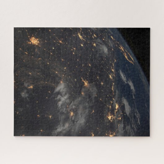 's Avonds licht de stad op de planeet aarde Legpuzzel (Horizontaal)