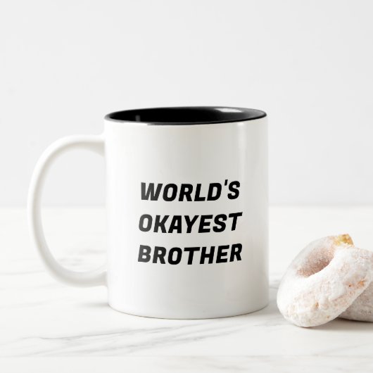 'S Werelds Okayest Brother Funny Typography Mok (Met donut)