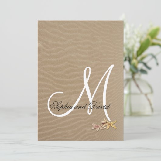 Sable et Starfish Plage Mariage Invitation (Debout devant)
