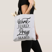 Sac à bandoulière Work Hard Pray Hard (De près)