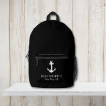 Sac À Dos Imprimé Ancres nautiques en bateau noir<br><div class="desc">Sac à dos à thème nautique noir pour garder votre bateau avec une ancre blanche classique,  le nom et l'emplacement de votre bateau,  et une ligne de texte supplémentaire pour le nom du capitaine ou de la famille.</div>