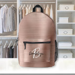 Sac À Dos Imprimé Monogramme rose métal brossé or<br><div class="desc">Ce sac à dos personnalisé est doté d'un monogramme et d'un prénom en écriture moderne noir et blanc sur un élégant arrière - plan en métal brossé en or rose.</div>