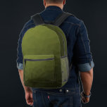 Sac À Dos Imprimé Motif géométrique de maillage vert de l'Armée<br><div class="desc">Sac à dos imprimé Motif à maille géométrique dégradé vert de l'Armée. Sacoche d'accessoires de mode cool pour tous. Maille géométrique Triangle vert de l'Armée avec dégradé clair à foncé.</div>