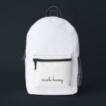 Sac À Dos Imprimé Script blanc | Moderne Monogramme élégant<br><div class="desc">Un design simple et design personnalisé monogramme dans un décontracté écrit à la main en noir et blanc monochrome frappant. Le monogramme peut facilement être personnalisé pour rendre un design aussi unique que vous êtes ! Le cadeau ou accessoire tendance parfait pour toute occasion.</div>