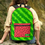 Sac À Dos Imprimé Watermelon mûre Été Melon Fruit sur mesure Monogra<br><div class="desc">Ce joli sac à dos de pastèque a un design de fruit de melon qui semble avoir été tranché, de sorte que la chair rose-rouge juteuse du melon se retrouve sur la poche et le long du sommet, avec des graines de pastèque noires. L'avant et les côtés comprennent la croûte...</div>