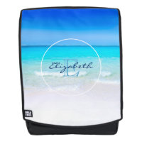 Plage tropicale avec monogramme de mer turquoise