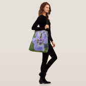 Sac à fleurs violet Iris sauvage (Sur le modèle)
