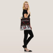 Sac à main avec citation musicale sur des touches (Sur le modèle)