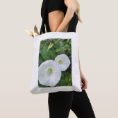 Sac à main fleur blanche (De près)