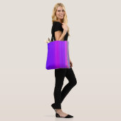 Sac à rayures violettes (retourné) (Sur le modèle)