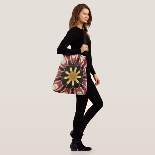 Sac Ajustable Achempong: Starburst | Deep Crimson & Gold Luxury (Sur le modèle)