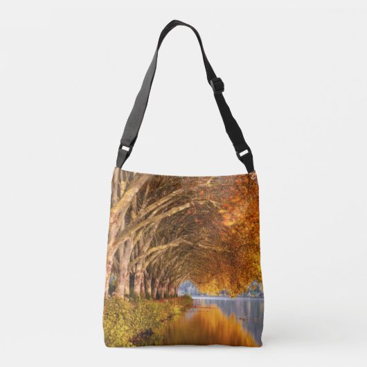 Sac Ajustable Arbres d'automne sur un lac (Dos)