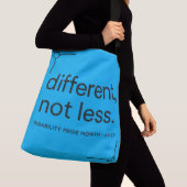 Sac Ajustable Différent, Pas Moins | Fierté de Handicap Minimali (De près)